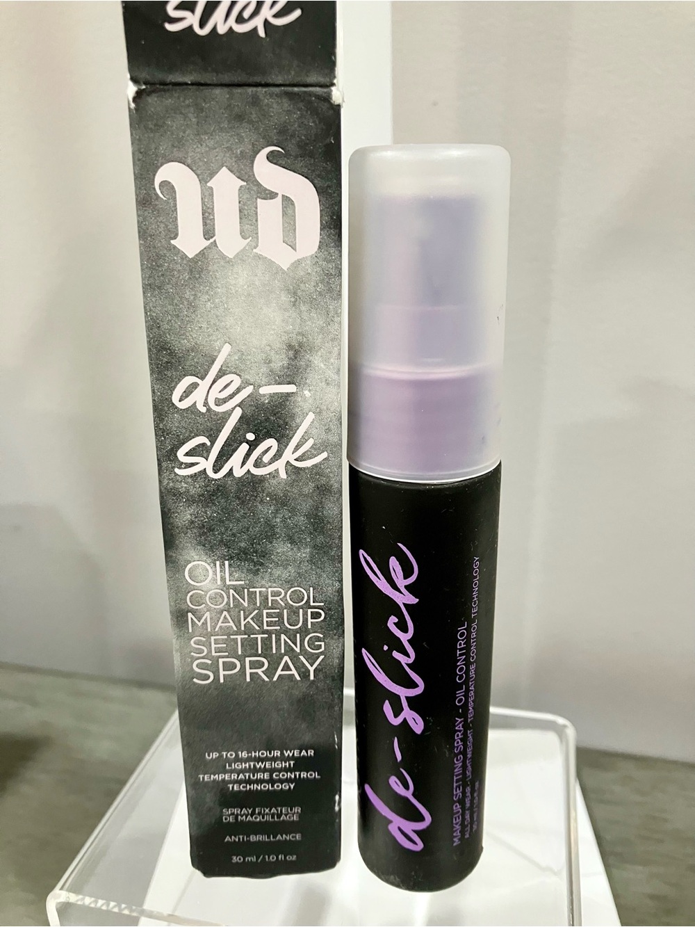 Urban Decay De-Slick Oil Control Makeup Setting Spray